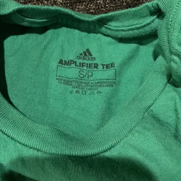 Size Small Adidas t-shirt - Picture 2 of 2